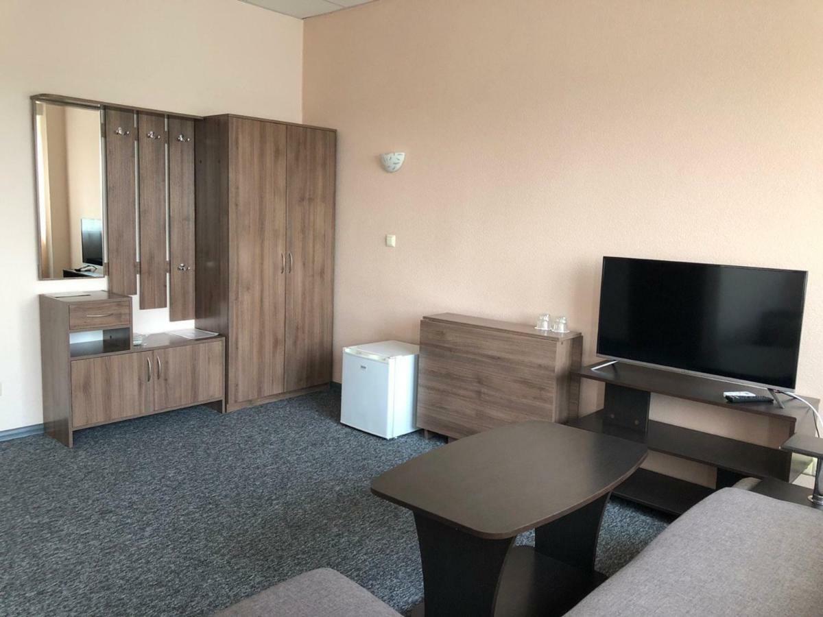 Mini Hotel On Brovarskaya Brovary Buitenkant foto